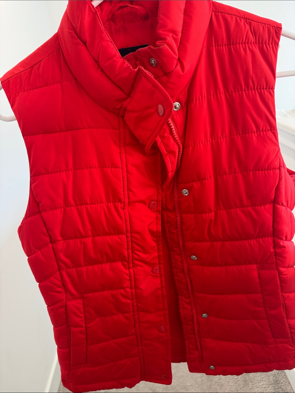 GAP Red Quilted Puffer Vest